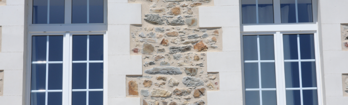 Refaire les joints d'un mur en pierre avec les produits Parexlanko